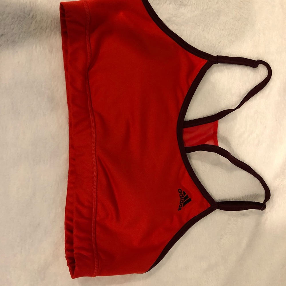 Sports bra
